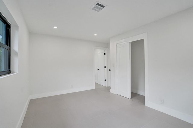5561 NE 26th Avenue, Fort Lauderdale, FL 33308