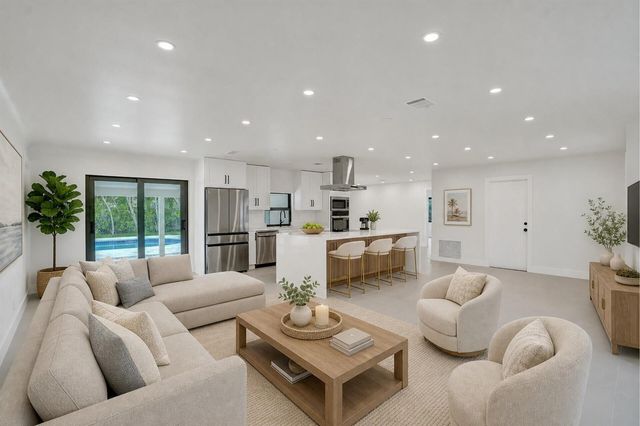 5561 NE 26th Avenue, Fort Lauderdale, FL 33308