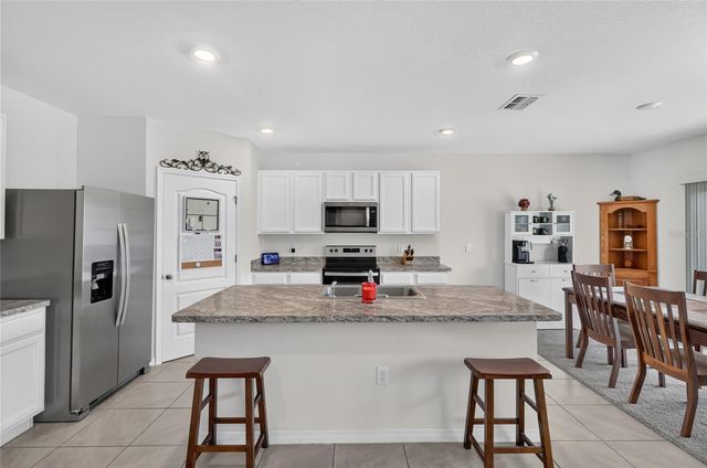 787 AUBURN GROVE CT., Auburndale, FL 33823