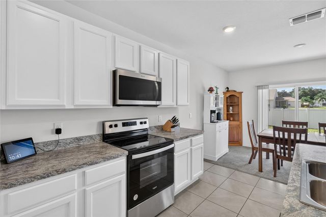 787 AUBURN GROVE CT., Auburndale, FL 33823