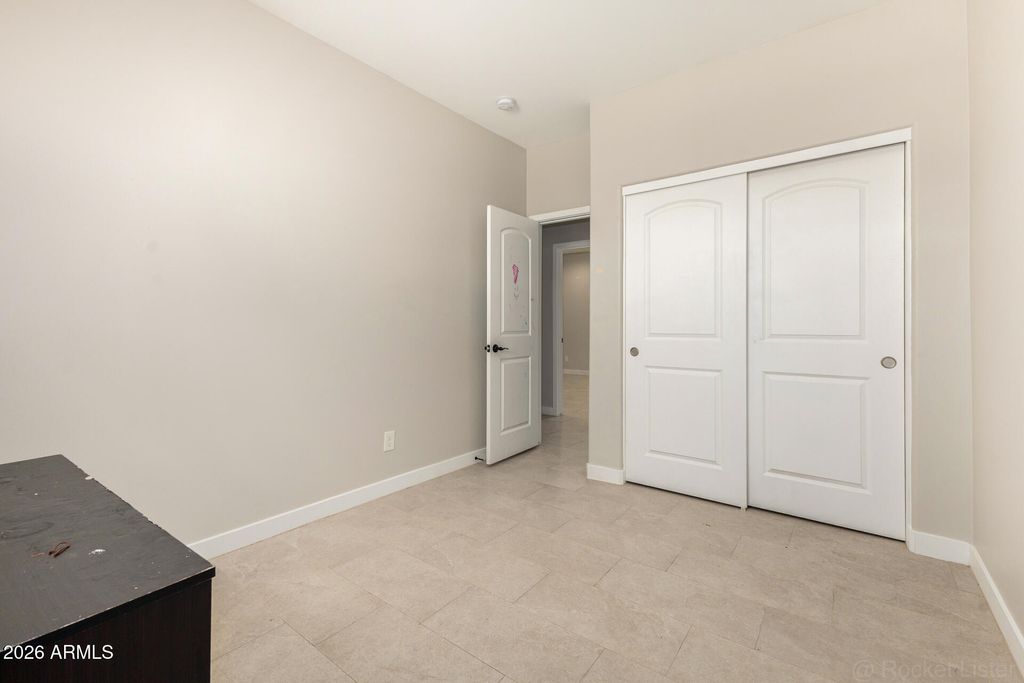 Image 12 of property listing at 10019 W MONACO Boulevard, Arizona City, AZ 85123