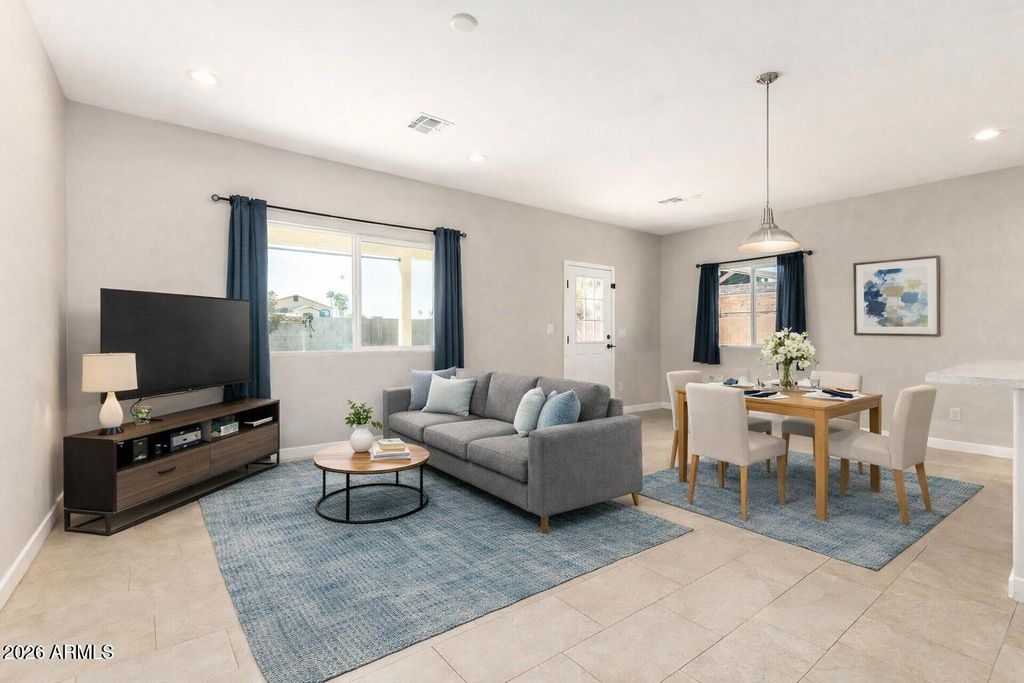 Image 5 of property listing at 10019 W MONACO Boulevard, Arizona City, AZ 85123