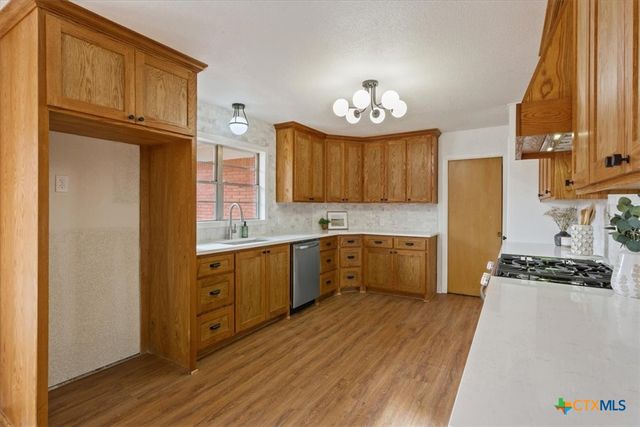 2305 N 15th Street, Temple, TX 76501