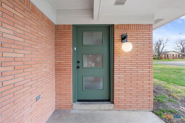 2305 N 15th Street, Temple, TX 76501