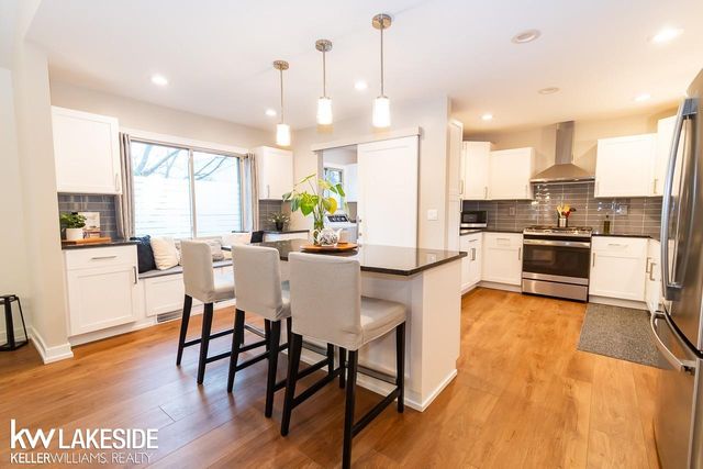 42565 Leonardo's Way, Clinton Twp, MI 48038