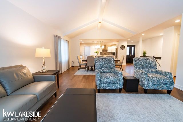 42565 Leonardo's Way, Clinton Twp, MI 48038