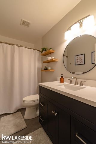 42565 Leonardo's Way, Clinton Twp, MI 48038