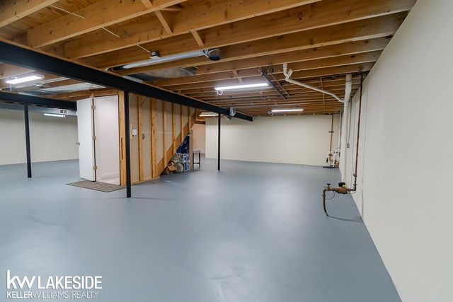 42565 Leonardo's Way, Clinton Twp, MI 48038