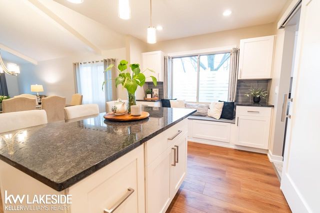 42565 Leonardo's Way, Clinton Twp, MI 48038