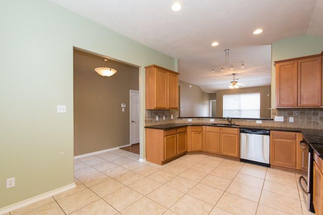 10206 N Pine Ivy Lane, Tomball, TX 77375