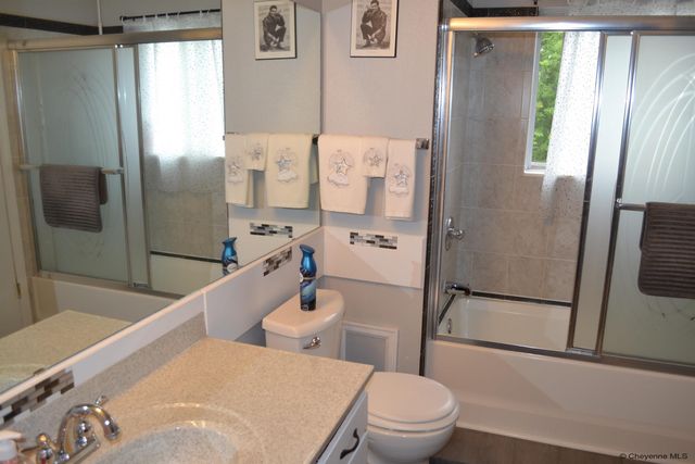 4005 VAN BUREN AVE, Cheyenne, WY 82001