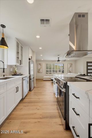 8649 E STARLIGHT Way, Scottsdale, AZ 85250