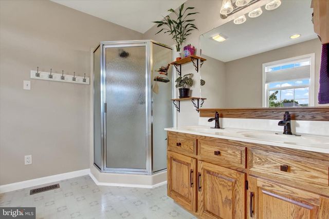 39 N PHEASANT WAY, Abbottstown, PA 17301
