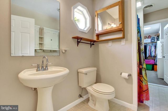 39 N PHEASANT WAY, Abbottstown, PA 17301