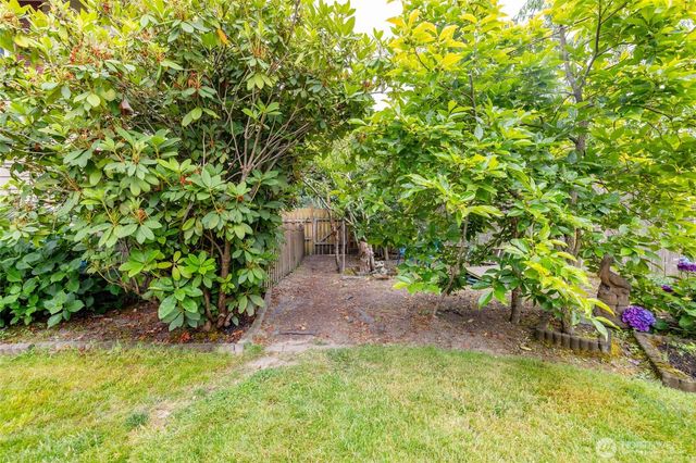 7103 Church Creek Circle NW, Stanwood, WA 98292