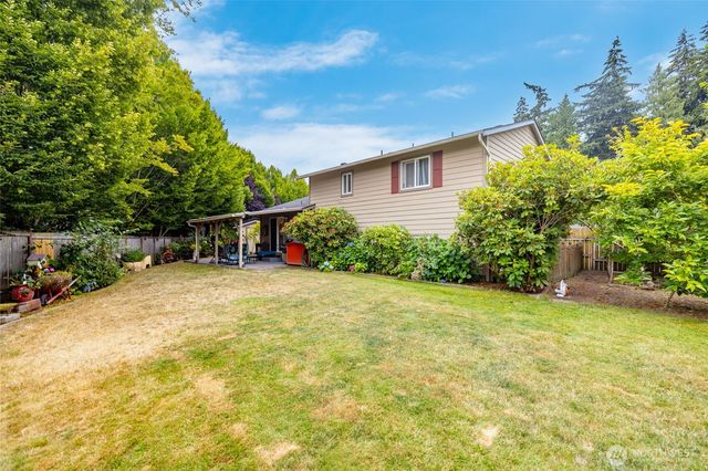 7103 Church Creek Circle NW, Stanwood, WA 98292