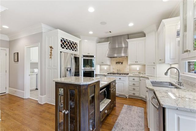 2723 Inglewood Drive, Gainesville, GA 30504