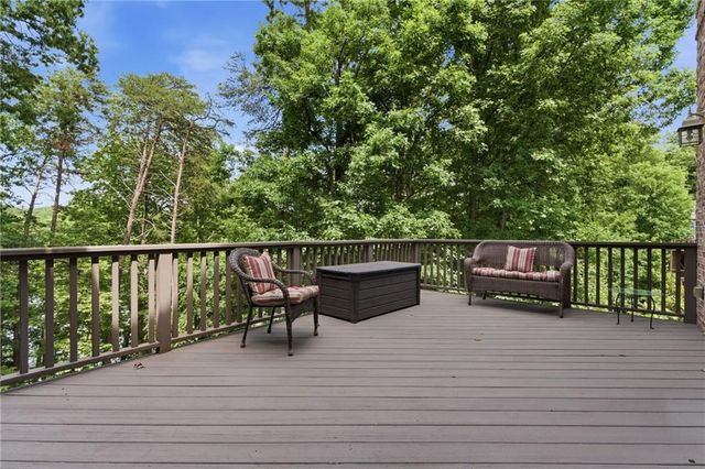 2723 Inglewood Drive, Gainesville, GA 30504