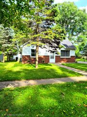 1320 Nazareth Road, Kalamazoo, MI 49048
