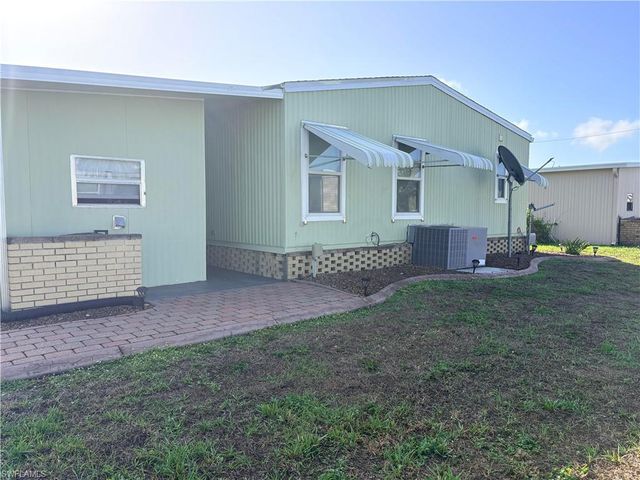 3157 Orchard DR, North Fort Myers, FL 33917