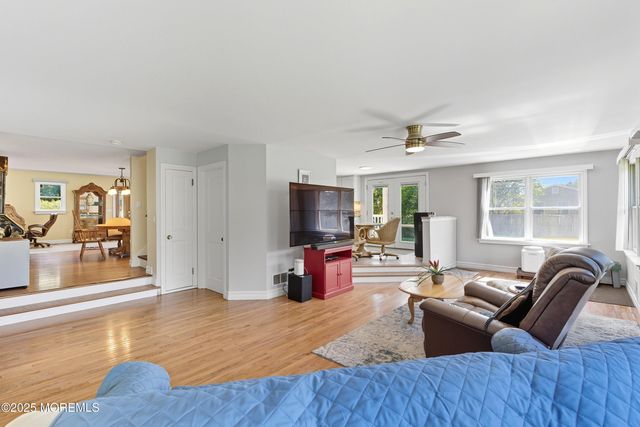 102 Colts Neck Road, Farmingdale, NJ 07727