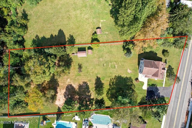 102 Colts Neck Road, Farmingdale, NJ 07727