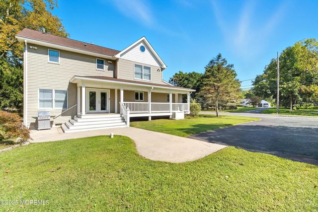 102 Colts Neck Road, Farmingdale, NJ 07727