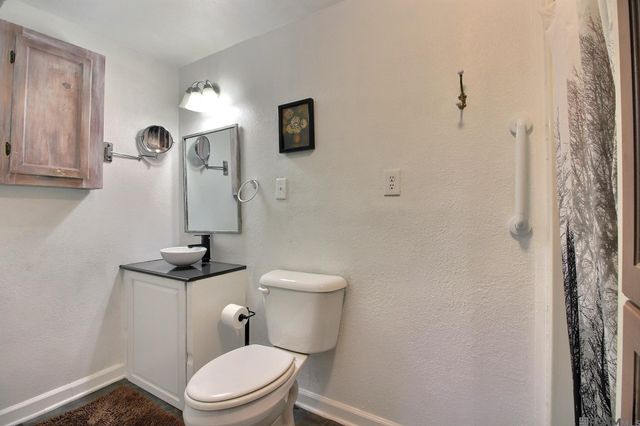 37230 R & R Dr, Walker, LA 70785