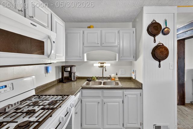 4048 Niagara Street, Wayne, MI 48184
