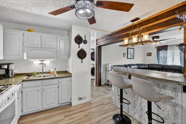 4048 Niagara Street, Wayne, MI 48184