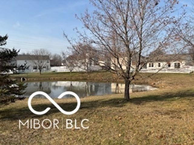 1852 Brook Crossing Court, Indianapolis, IN 46229