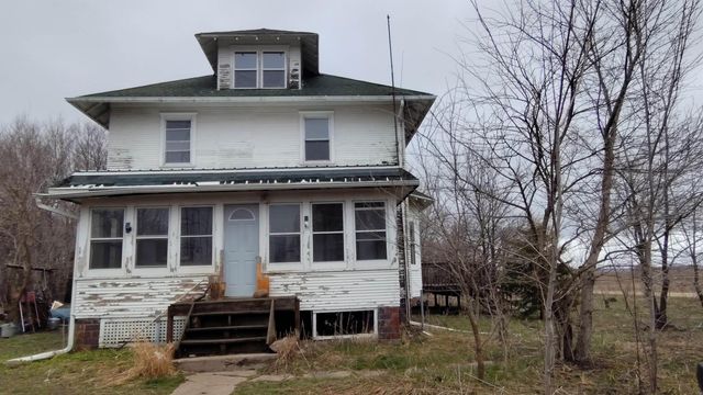 10651 O Avenue, Parkersburg, IA 50665