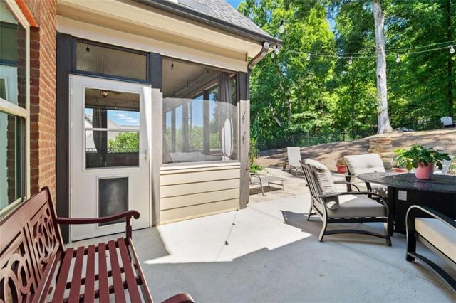 410 Meadow Lake Terrace, Hoschton, GA 30548