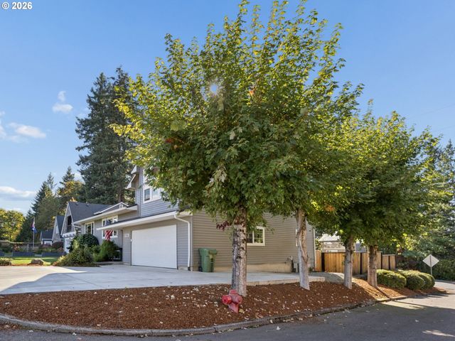 37950 Se JONSRUD Ln, Sandy, OR 97055