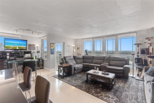 1351 NE Miami Gardens Dr PH15E, Miami, FL 33179