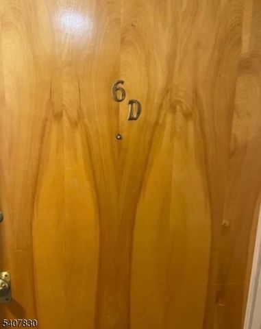 704 North Broad St. 6D D, Elizabeth City, NJ 07208