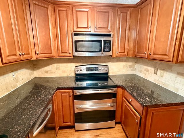 22 Amato Drive C, South Windsor, CT 06074