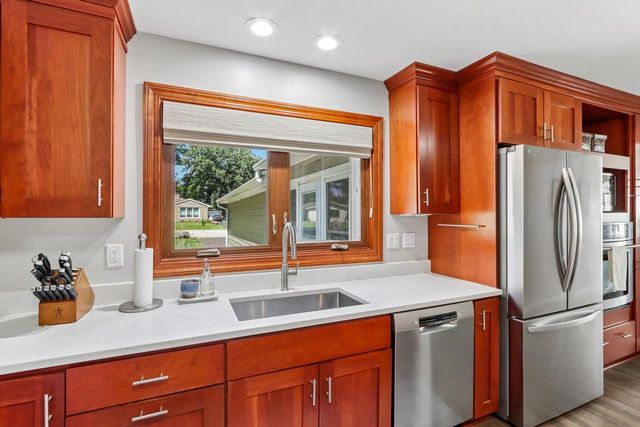 4515 Beverly LANE, Kenosha, WI 53142