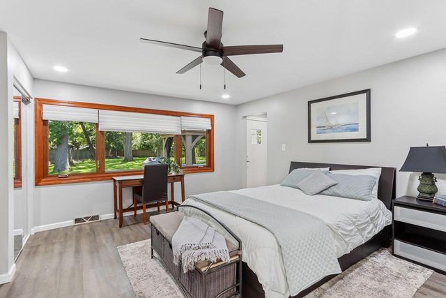 4515 Beverly LANE, Kenosha, WI 53142