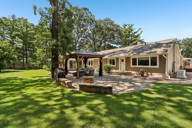 4515 Beverly LANE, Kenosha, WI 53142
