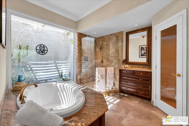 86 Magdalena Drive, Rancho Mirage, CA 92270