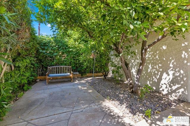 86 Magdalena Drive, Rancho Mirage, CA 92270