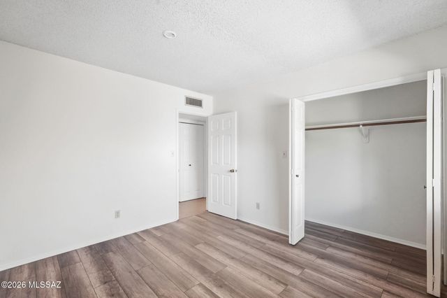 3858 N Muriel Avenue, Tucson, AZ 85719