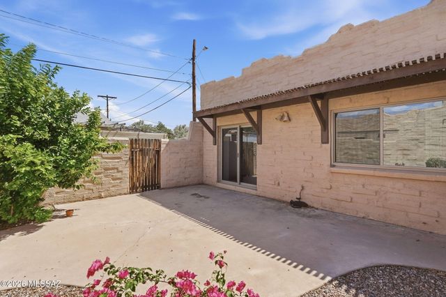 3858 N Muriel Avenue, Tucson, AZ 85719