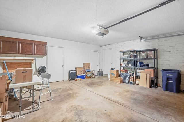 3858 N Muriel Avenue, Tucson, AZ 85719