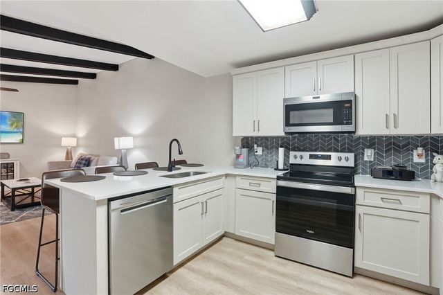 5692 Foxlake DR, North Fort Myers, FL 33917