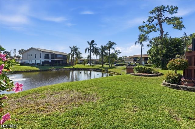 5692 Foxlake DR, North Fort Myers, FL 33917