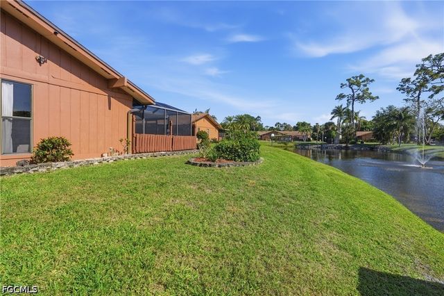5692 Foxlake DR, North Fort Myers, FL 33917
