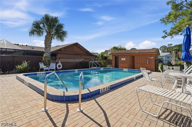 5692 Foxlake DR, North Fort Myers, FL 33917
