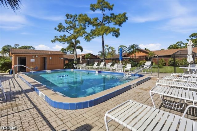 5692 Foxlake DR, North Fort Myers, FL 33917